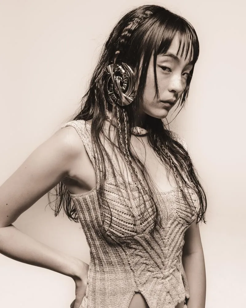Serena Motola モトーラ世理奈 ライブチャット 配信