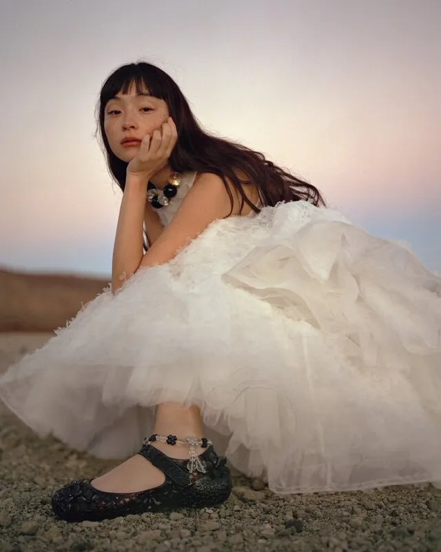 Serena Motola モトーラ世理奈 ライブチャット 配信