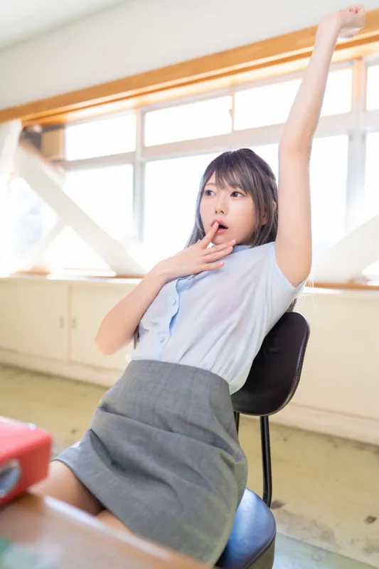 篠崎こころ ライブチャット 配信