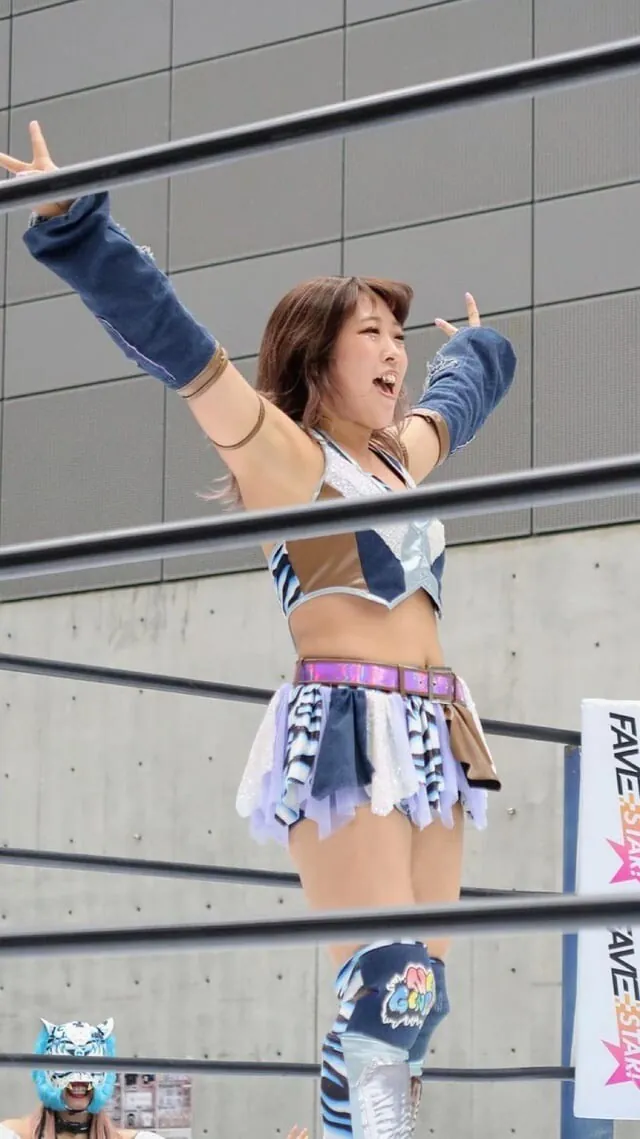 AZM ライブチャット 配信