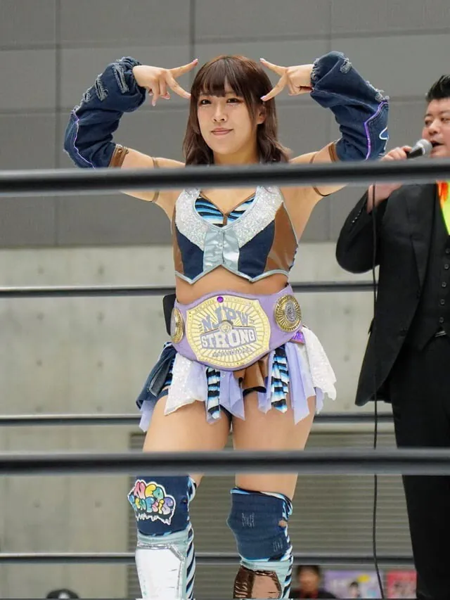 AZM ライブチャット 配信
