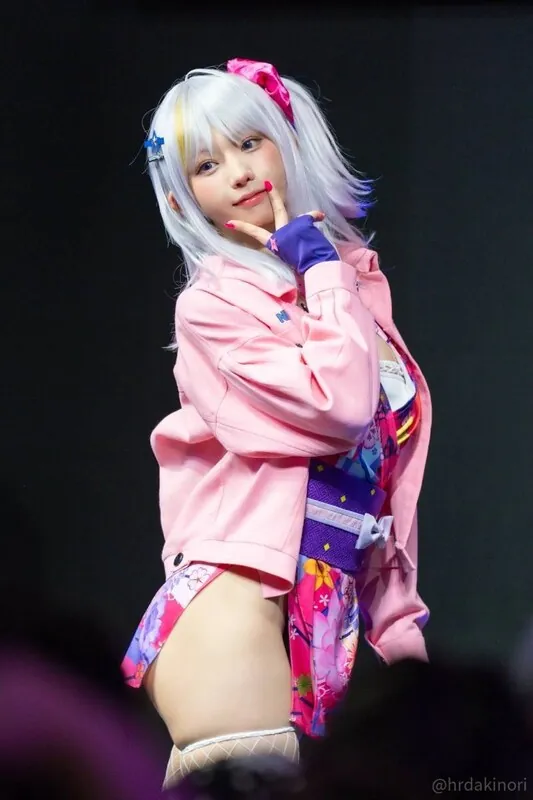 Enako (えなこ) ライブチャット 配信