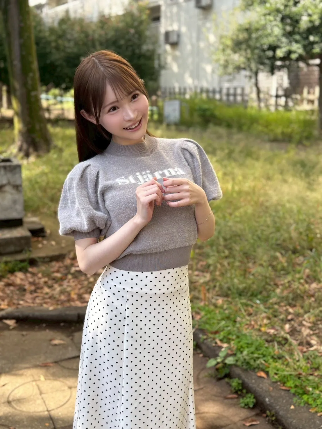 Mei Hayashi 林芽依 ライブチャット 配信