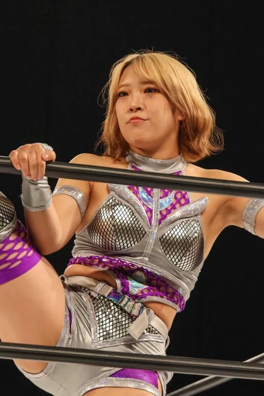 AZM ライブチャット 配信