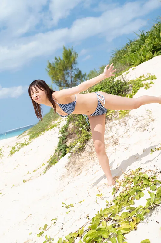 Luna (一ノ瀬瑠菜) ライブチャット 配信
