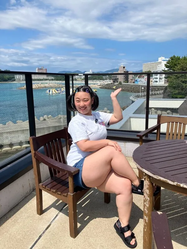 Shigetani Hotaru ライブチャット 配信