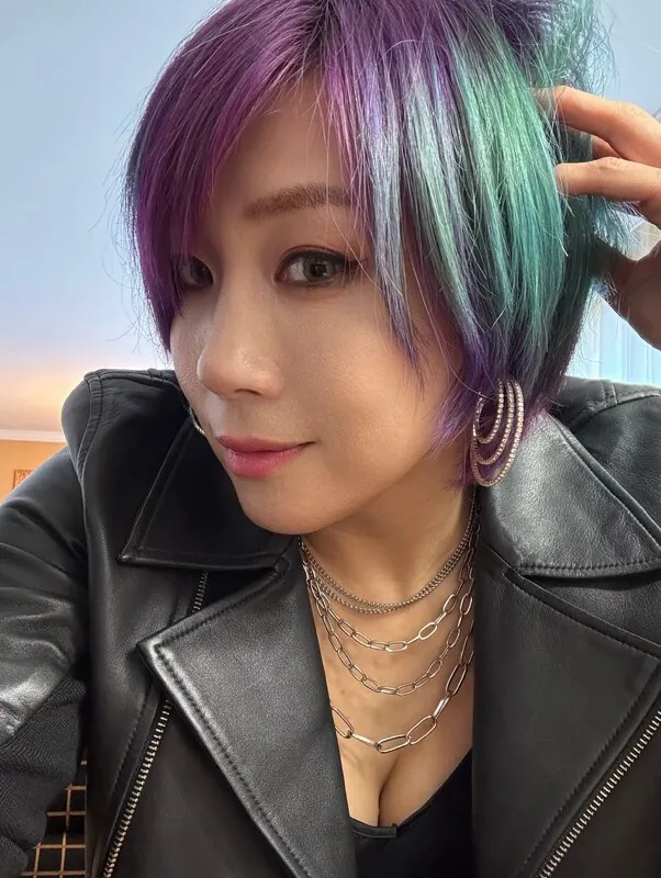 Asuka WWE ライブチャット 配信