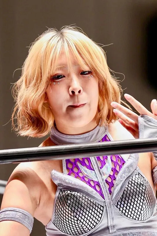 AZM ライブチャット 配信