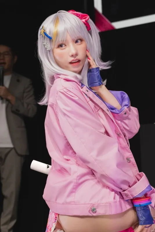 Enako (えなこ) ライブチャット 配信