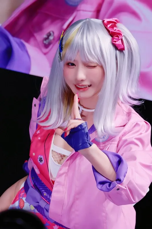 Enako (えなこ) ライブチャット 配信