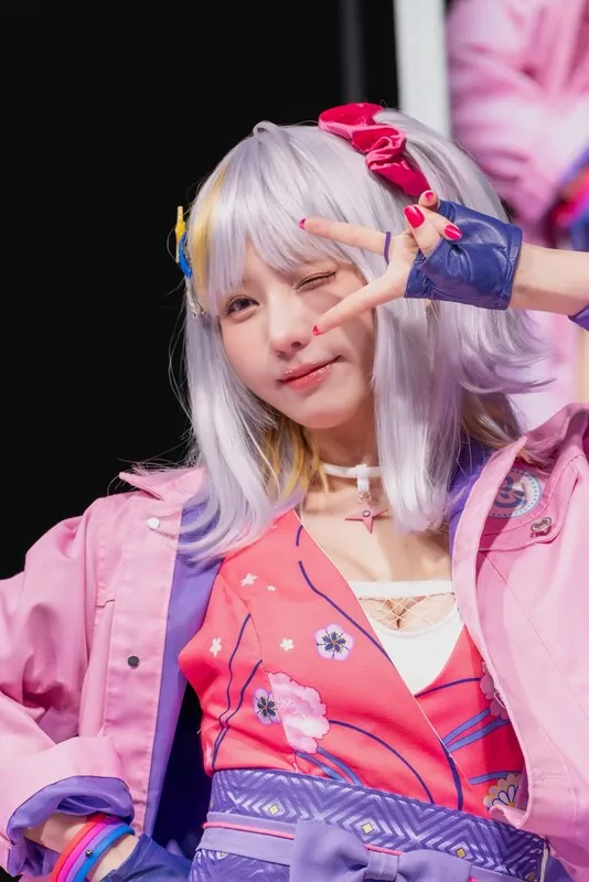 Enako (えなこ) ライブチャット 配信