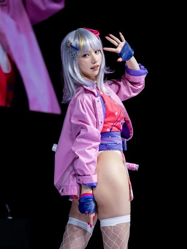 Enako (えなこ) ライブチャット 配信
