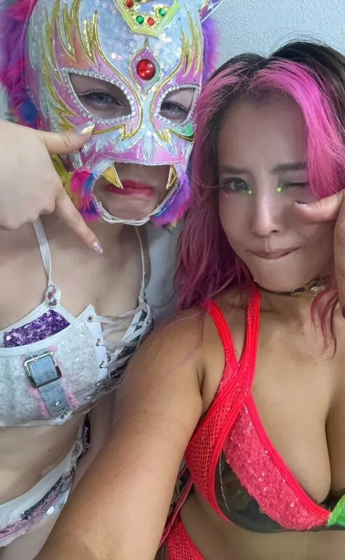 Mina Shirakawa ライブチャット 配信