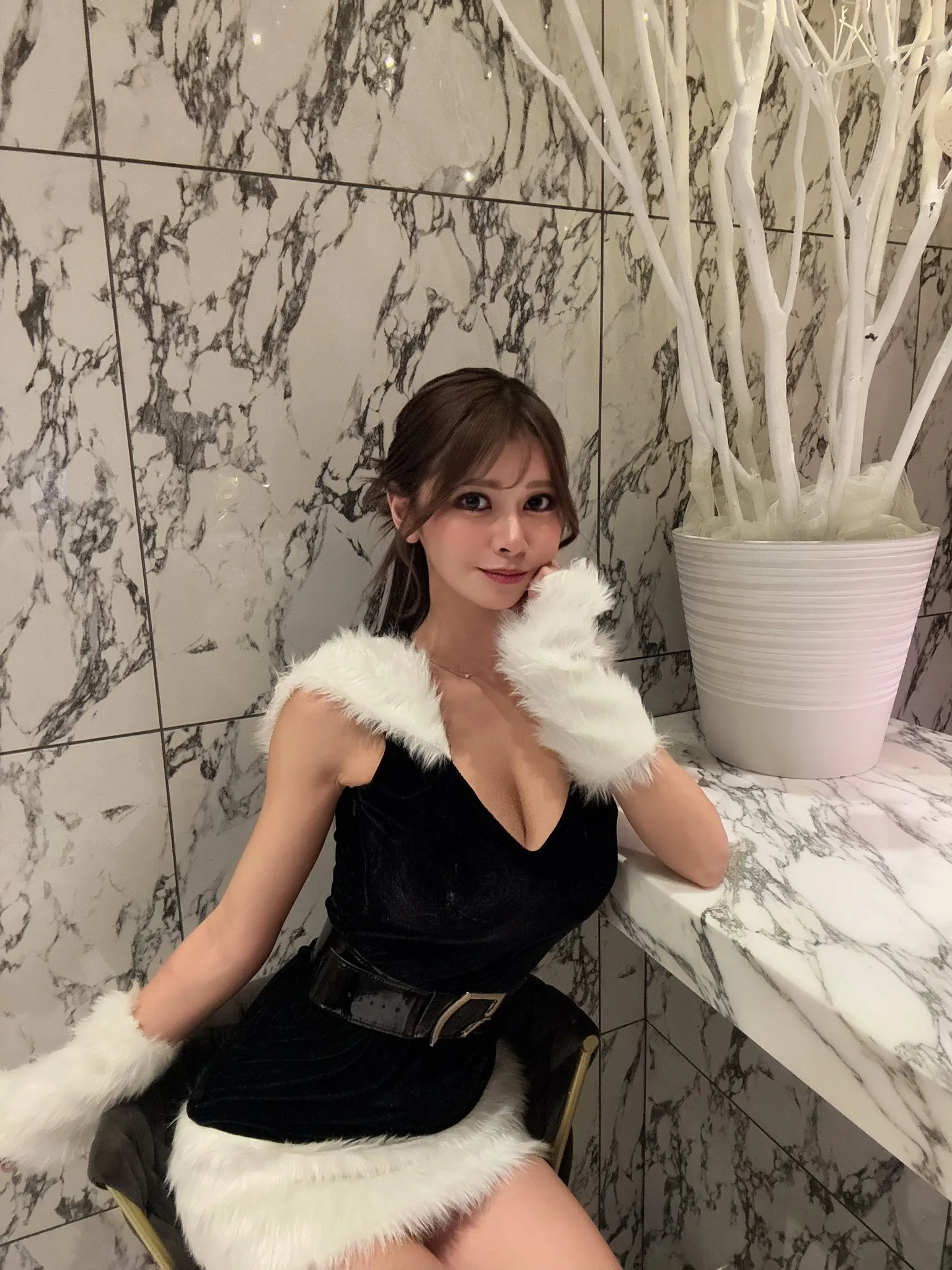 山田 あい ライブチャット 配信