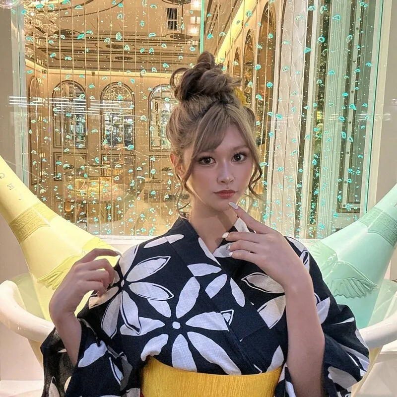 山田 あい ライブチャット 配信